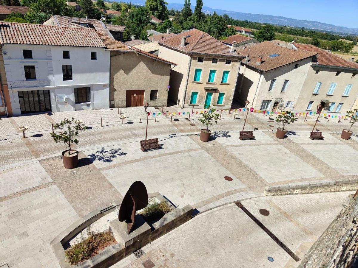 Duplex Meuble Dans Joli Village Circulaire Alixan Dış mekan fotoğraf